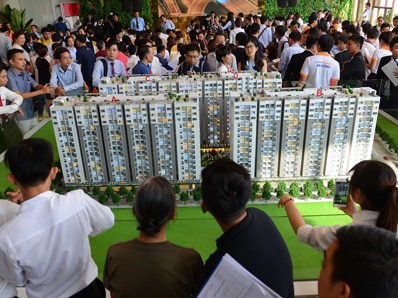 Giá nhà cao gấp 25 lần thu nhập người Việt