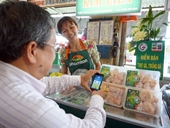 TP HCM tìm nguồn gốc thịt, trứng gà bằng smartphone