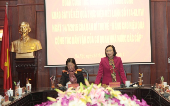 Đồng chí Trần Thị Bích Thủy, Phó Trưởng Ban Dân vận Trung ương, Trưởng Đoàn khảo sát phát biểu kết luận tại buổi làm việc